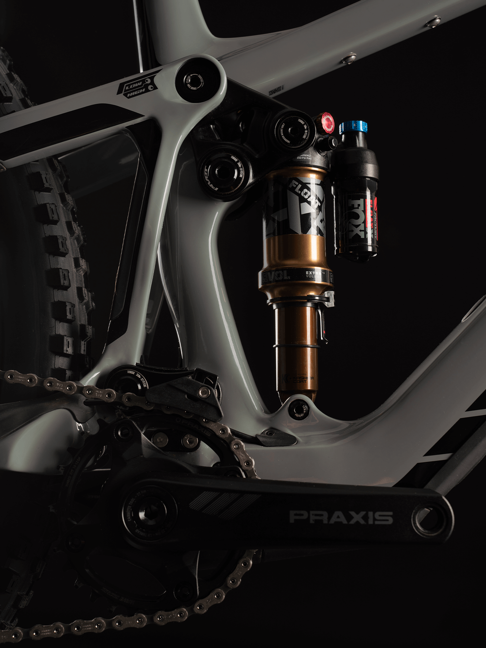 Pivot Shuttle SL Bike component image 1.png